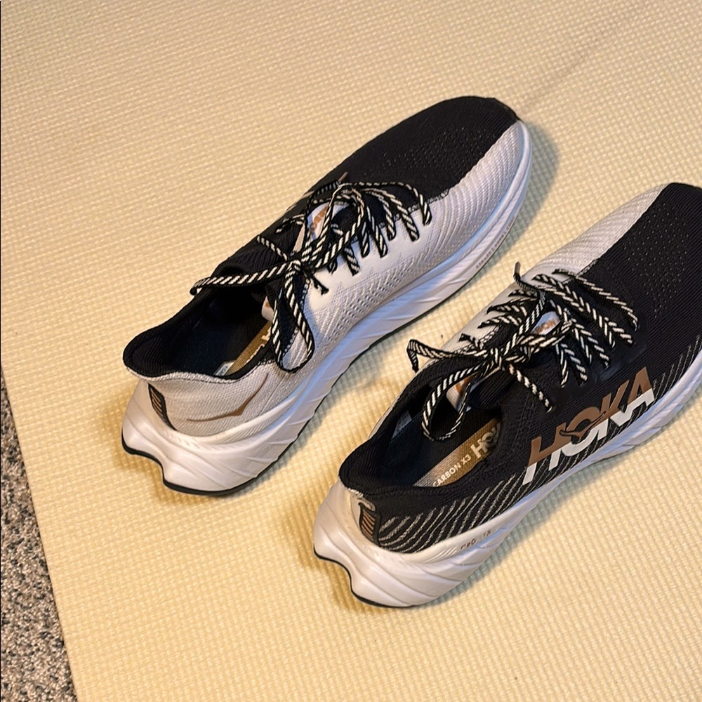 Women’s Hoka Sneakers